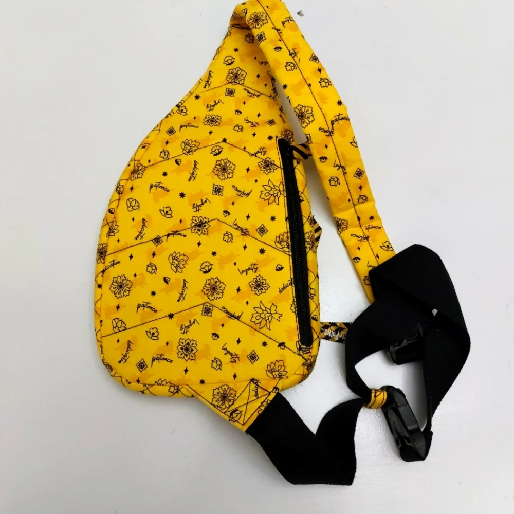 Vera Bradley Harry Potter mini sling backpack Huffelpuff NWT